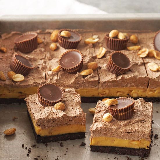 Peanutbutter Chocolate Squares - Check out our list of 20 of the best easy desserts to feed a crowd. Be prepared for empty dishes and a round of applause when you bring one of these recipes to your next event.