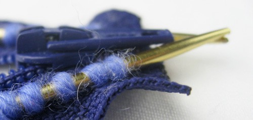 how to no-sew zipper in knitwear