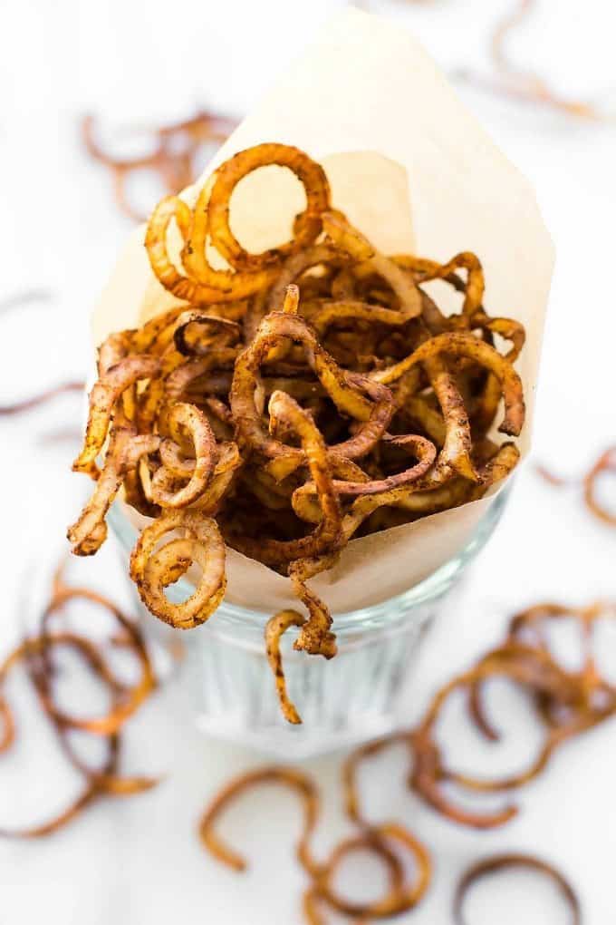 oil-free baked curly fries - whole 30 snacks