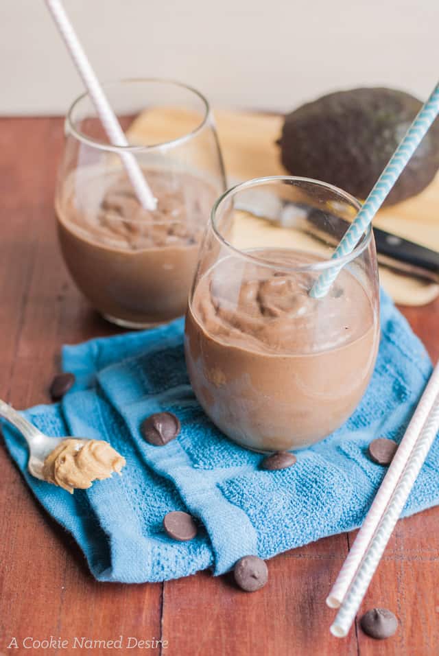 Avocado Chocolate Peanut Butter Smoothie - easy smoothie recipes