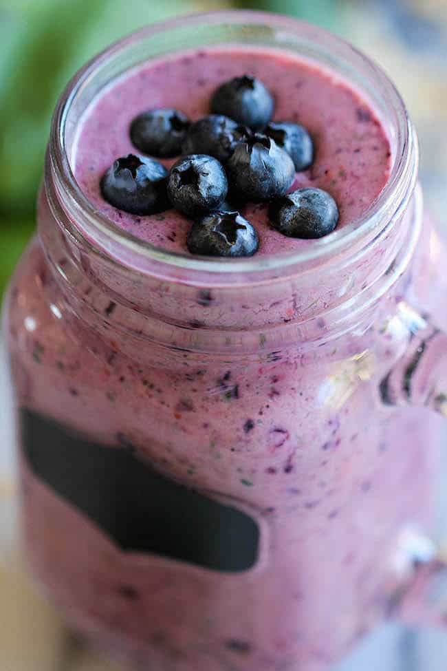 Blueberry Green Smoothie - easy smoothie recipes
