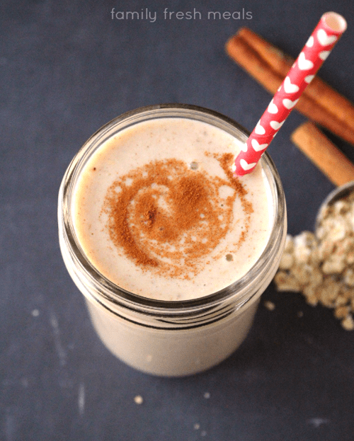 Cinnamon Roll Smoothie - easy smoothie recipes