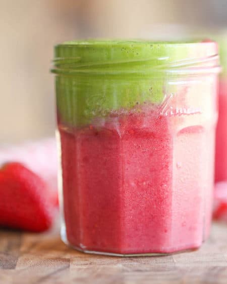Strawberry Pineapple Kale Smoothie - easy smoothie recipes
