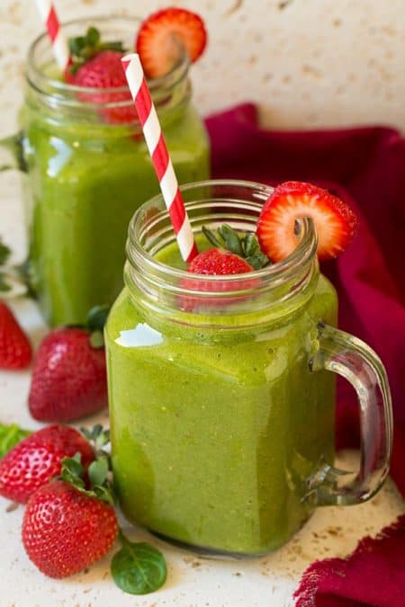Strawberry Spinach Green Smoothie - easy smoothie recipes