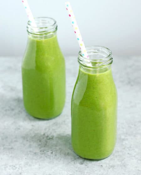 Super Green Cleansing Smoothie - easy smoothie recipes