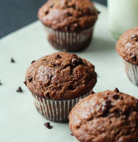 Skinny Double Chocolate Banana Muffins - easy healthy desserts