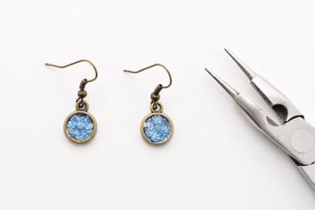 Sparkling Glitter Druzy Earrings - beginner jewelry projects