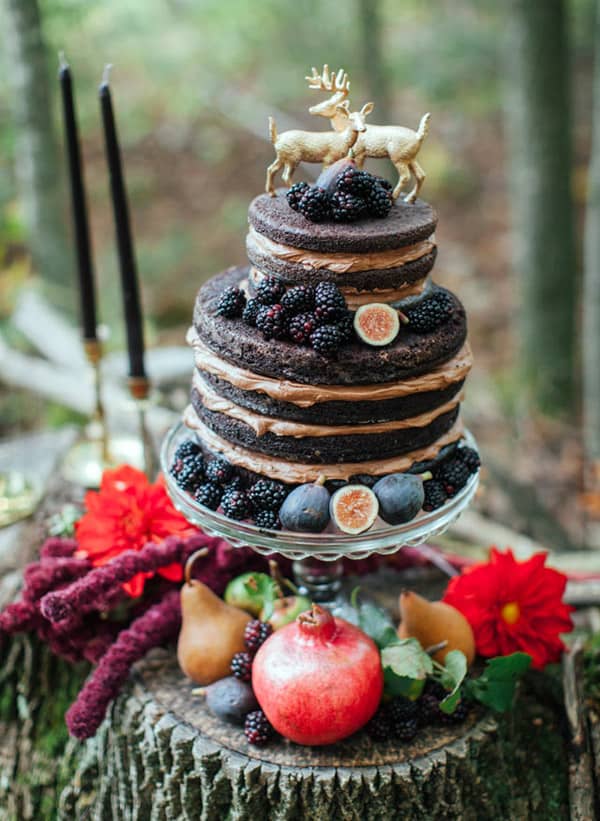 Dark Autumn Gothic Wedding Cake - wedding cake decorating ideas