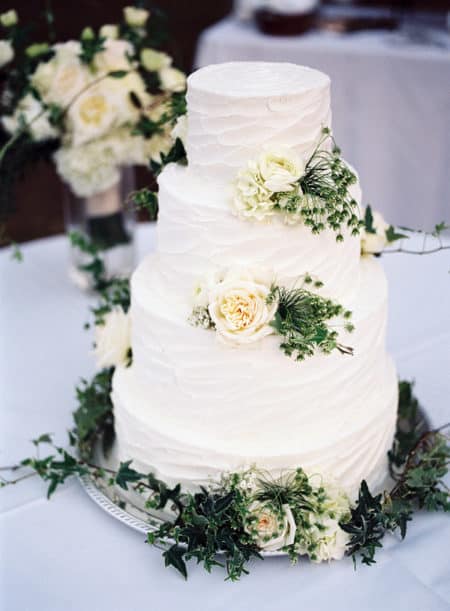 Rustic Spring Wedding Cake - wedding cake decorating ideas