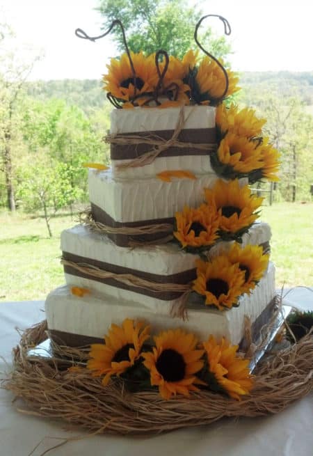 Sunflower Wedding Cake - wedding cake decorating ideas