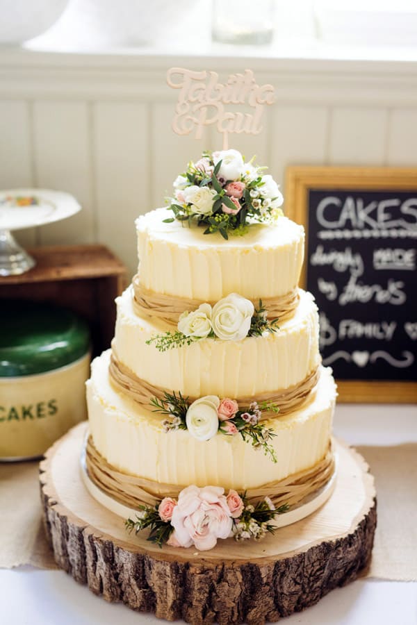 Vintage Rustic Wedding Cake - wedding cake decorating ideas
