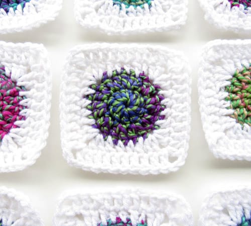 Sunburst Granny Square - easy crochet squares