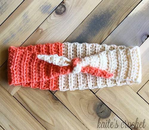 All Tied Up Headband - quick crochet projects