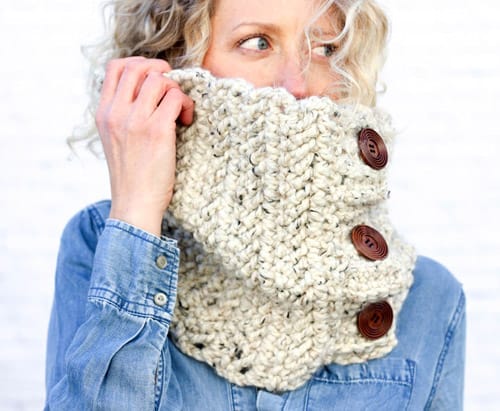 The Bixby Crochet Cowl - quick crochet projects