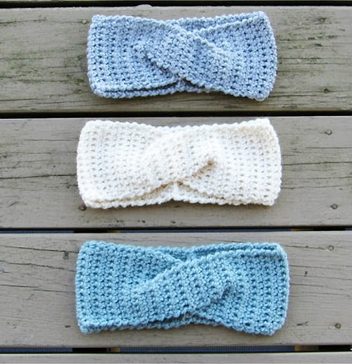 Twist Ear Warmer - quick crochet projects