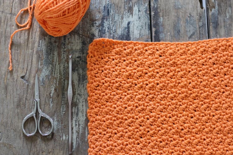 Rustic Dishcloth - These crochet dishcloth patterns are all free and are so different from each other. Test your creativity with one of these brilliant dishcloth patterns. #CrochetDishclothPatterns #CrochetPatterns #DishclothPatterns