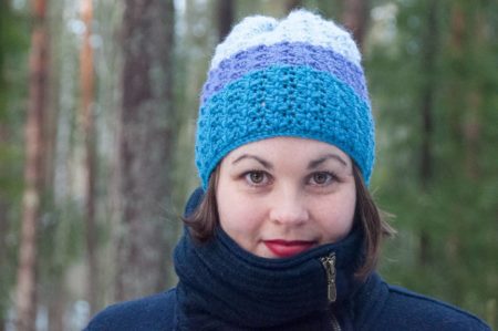 Risum Hat - These 26 crochet winter hat patterns are perfect to create a winter hat accessory that you love and can rely on. #crochetwinterhat #crochetpatterns #crochethatpatterns