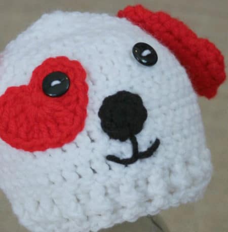 Preemie Newborn Valentine’s Puppy Hat - Check out this list of ‘love’-ly easy crochet projects you can do for the ones you love. These range from easy trinkets, wreaths and blankets. #EasyCrochetProjects #CrochetPatterns #ValentineCrochetPatterns