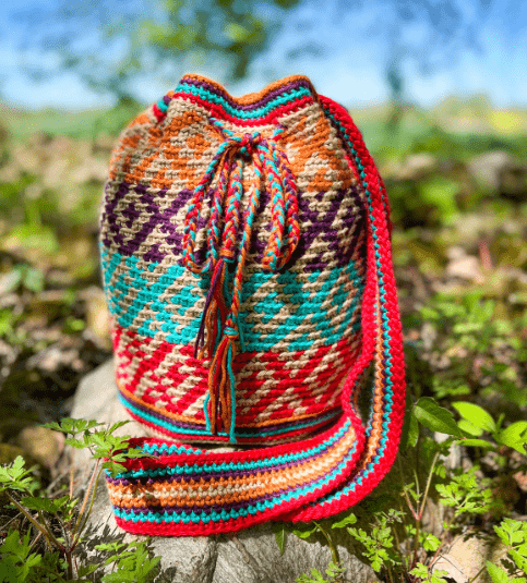 a colorful Tapestry Crochet Bag
