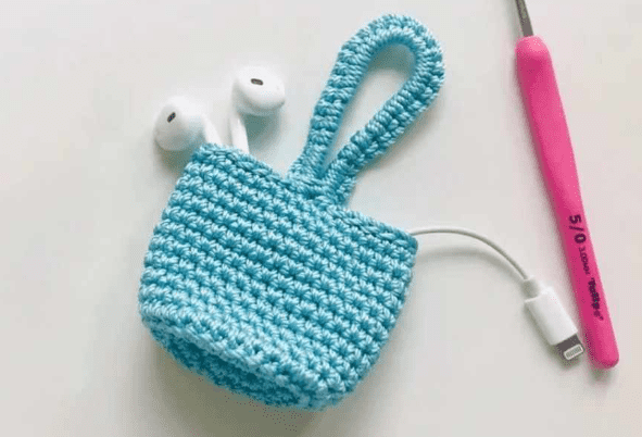 Crochet Mini Earphone Case 