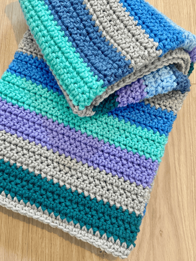 Cool Chunky Stripes Crochet Blanket 