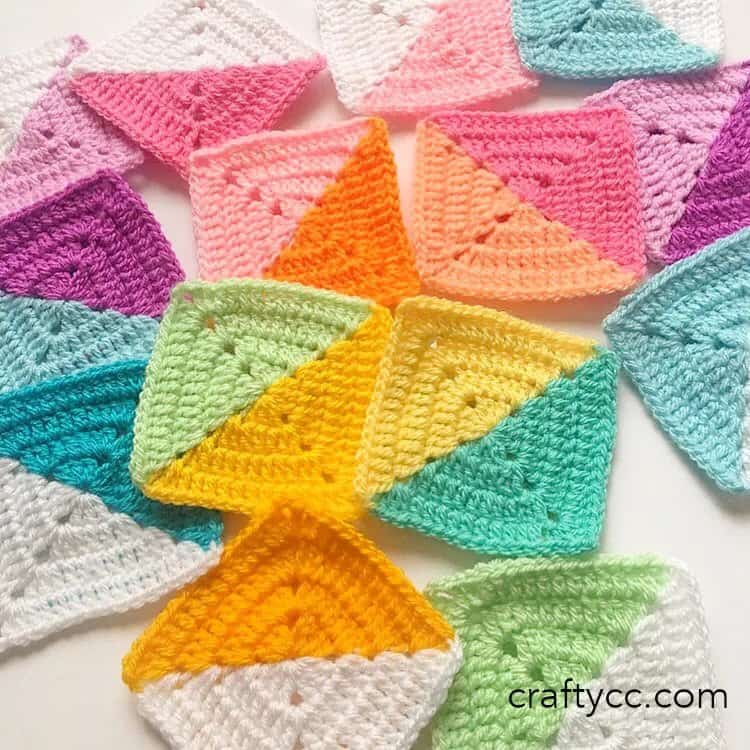 Two-Color Solid Crochet 
Granny Square