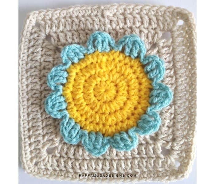 Simple 3D Flower Crochet Granny Square
