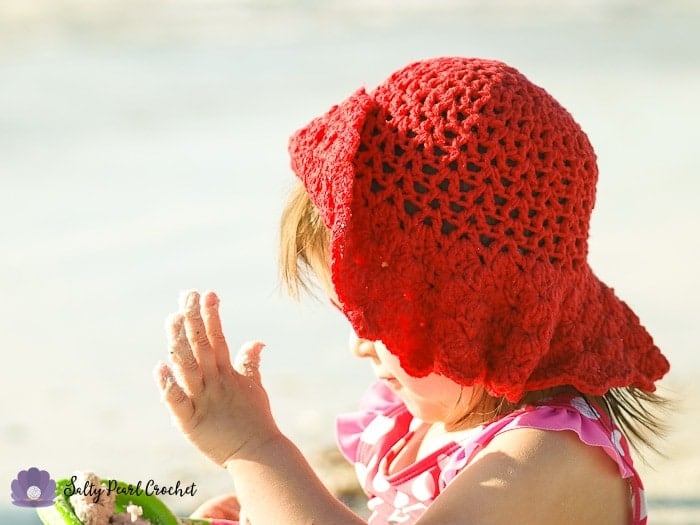 Scalloped Toddler Beach Hat 
